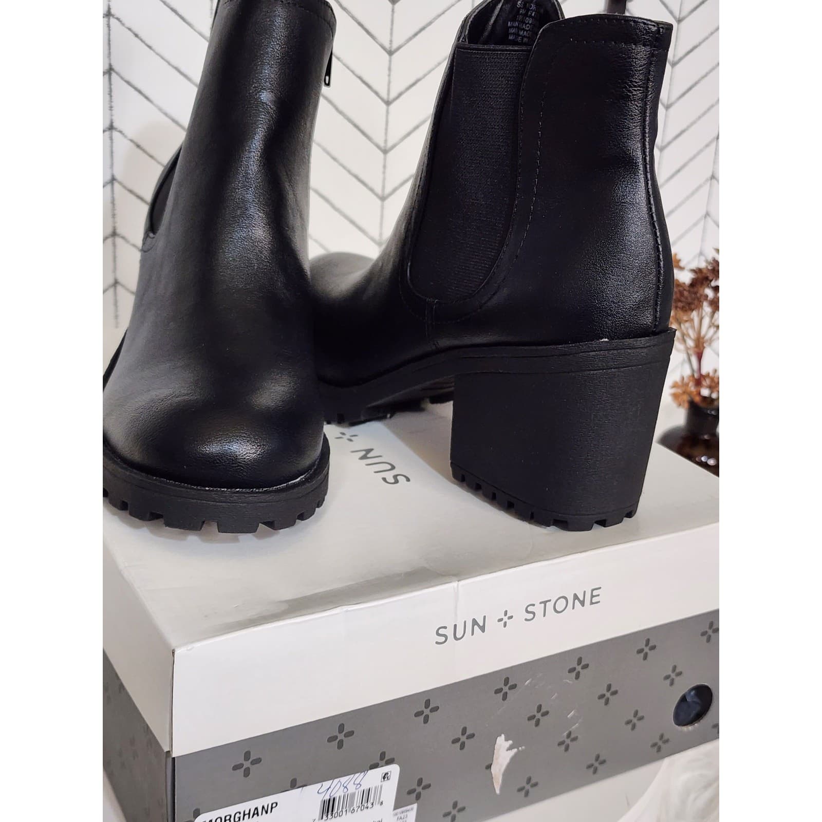 Sun + Stone Morghan Women Chelsea Booties Lug Sole Ankle Zip Boots - Size 9.5 M - Thumbnail 6