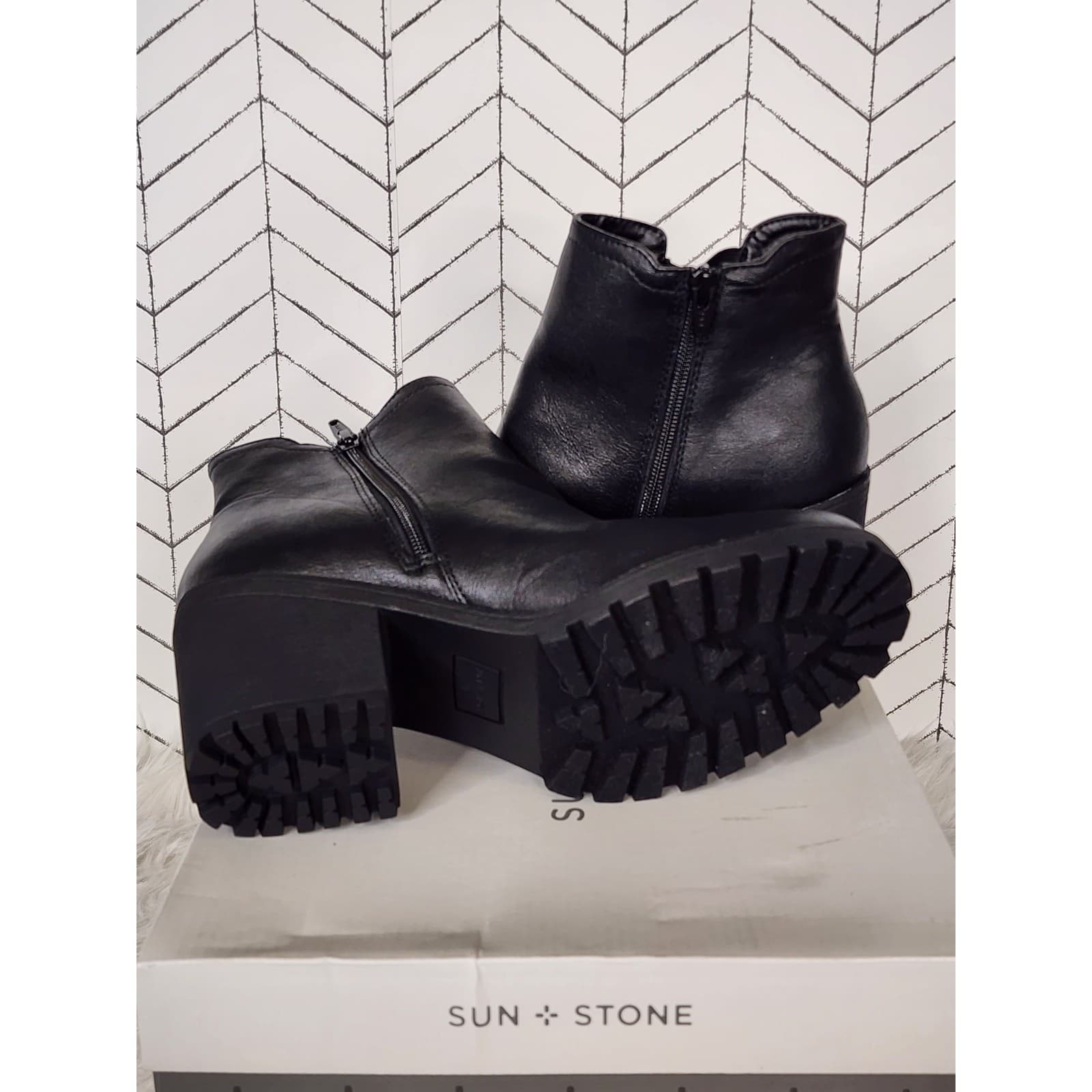 Sun + Stone Morghan Women Chelsea Booties Lug Sole Ankle Zip Boots - Size 9.5 M - Thumbnail 7