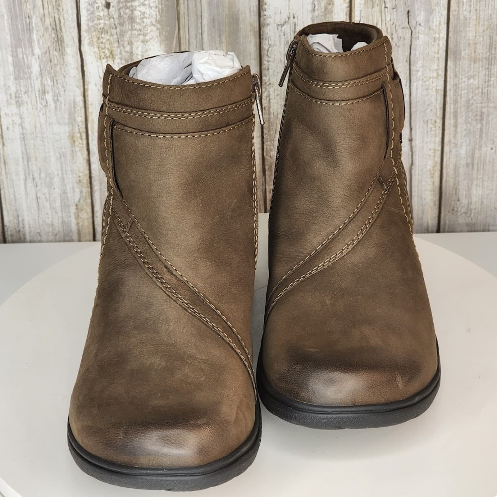 Clarks Women's Carleigh Style Mushroom Nubuck Ankle Boots - Size 7 M - Thumbnail 6