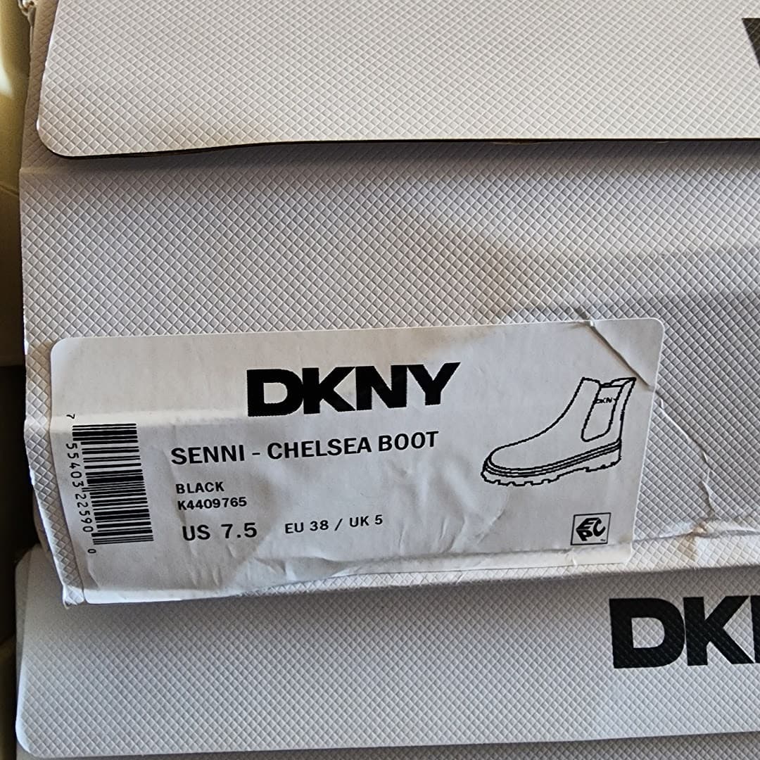 NEW - DKNY Women's Senni Chelsea Lug Boots - Size 7.5 - Black - Thumbnail 11