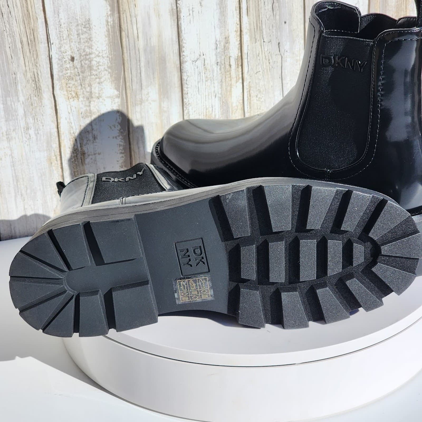 NEW - DKNY Women's Senni Chelsea Lug Boots - Size 10 - Black - Thumbnail 10