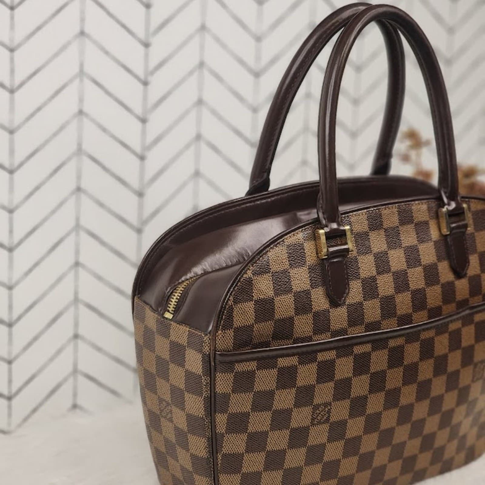 Louis Vuitton Damier Sarria Horizontal Handbag - Thumbnail 3