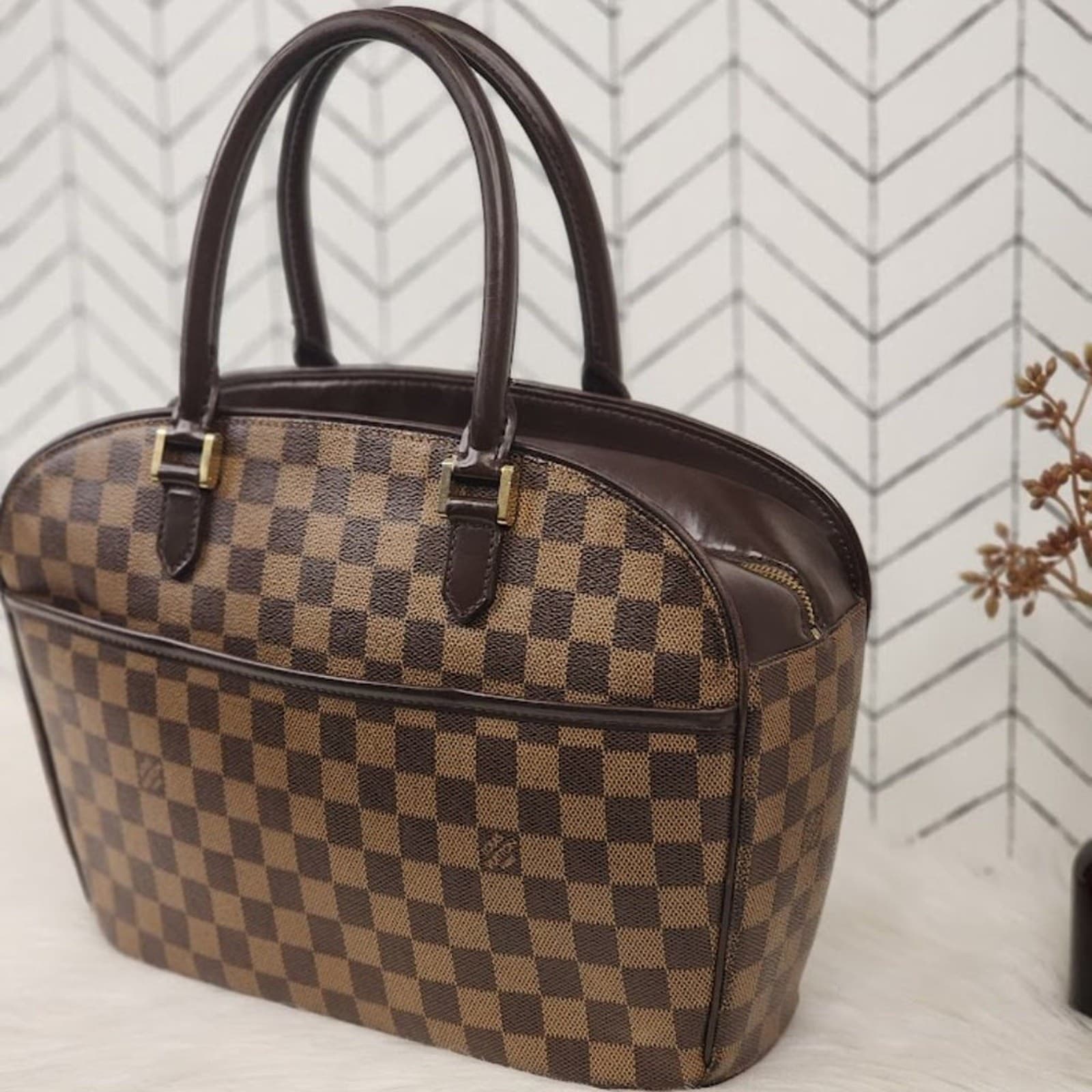 Louis Vuitton Damier Sarria Horizontal Handbag - Thumbnail 4