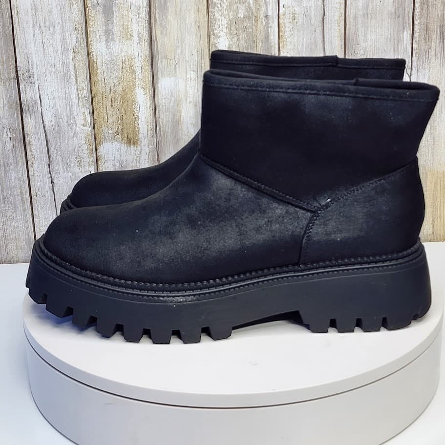 NEW - DV Dolce Vita Women's Lonny Cozy Platform Lug Booties - Size 9.5 - Thumbnail 4
