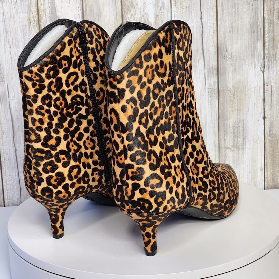 NEW - On 34th Aatira Leopard Tulip Booties - Size 7 M - Thumbnail 4