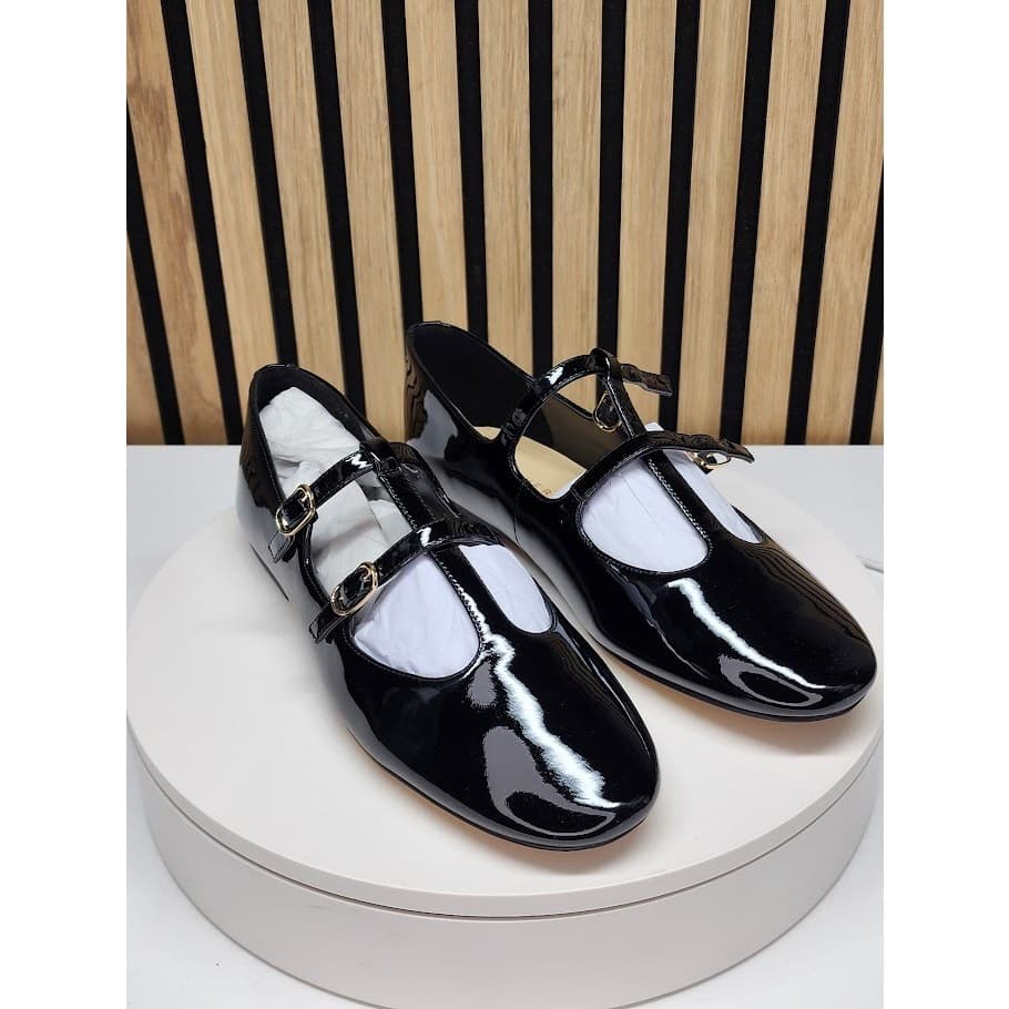 NEW - Marc Fisher Women’s Leather T-Strap Flats Double Buckle Shoes - Size 10