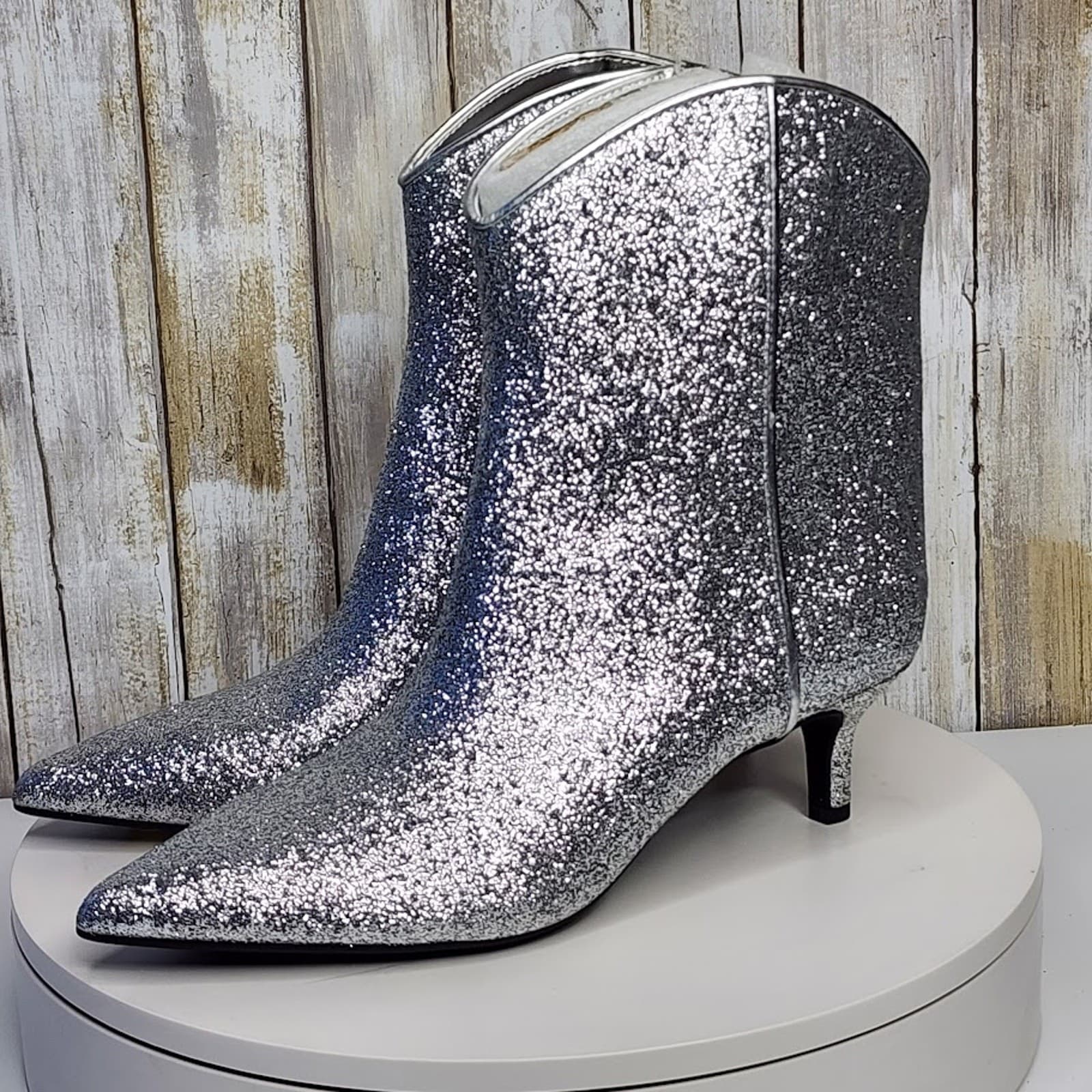 NEW - On 34th Aatira Silver Tulip Booties - Size 6.5 M - Thumbnail 7
