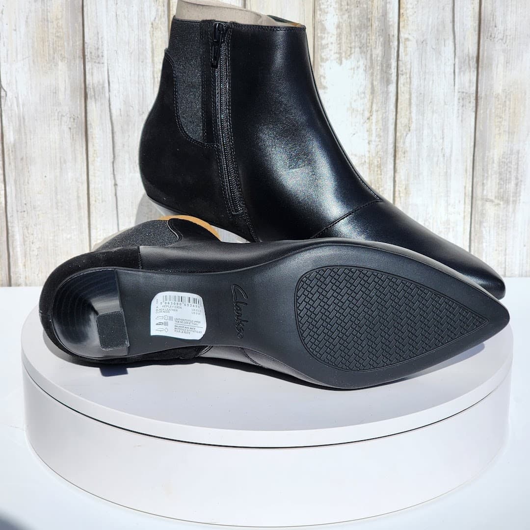NEW - Clarks Women's Collection Kepley Erin Booties - Size 8.5 M - Color Black - Thumbnail 4