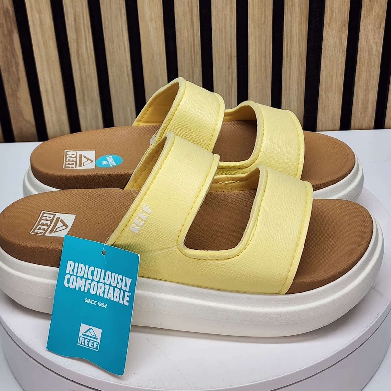 NEW - REEF Cushion Bondi 2 Bar Women’s Platform Sandals Pale Banana Size 10 - Thumbnail 2
