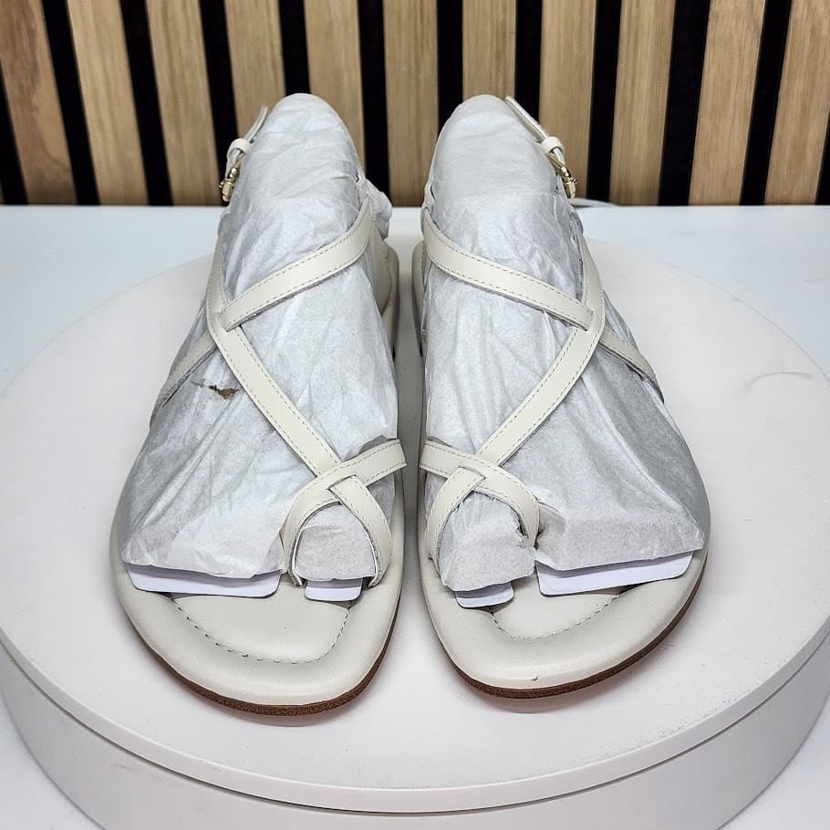 NEW - Marc Fisher LTD Gerty Women’s Ivory Strappy Flat Sandals Leather Size 7.5 - Thumbnail 6