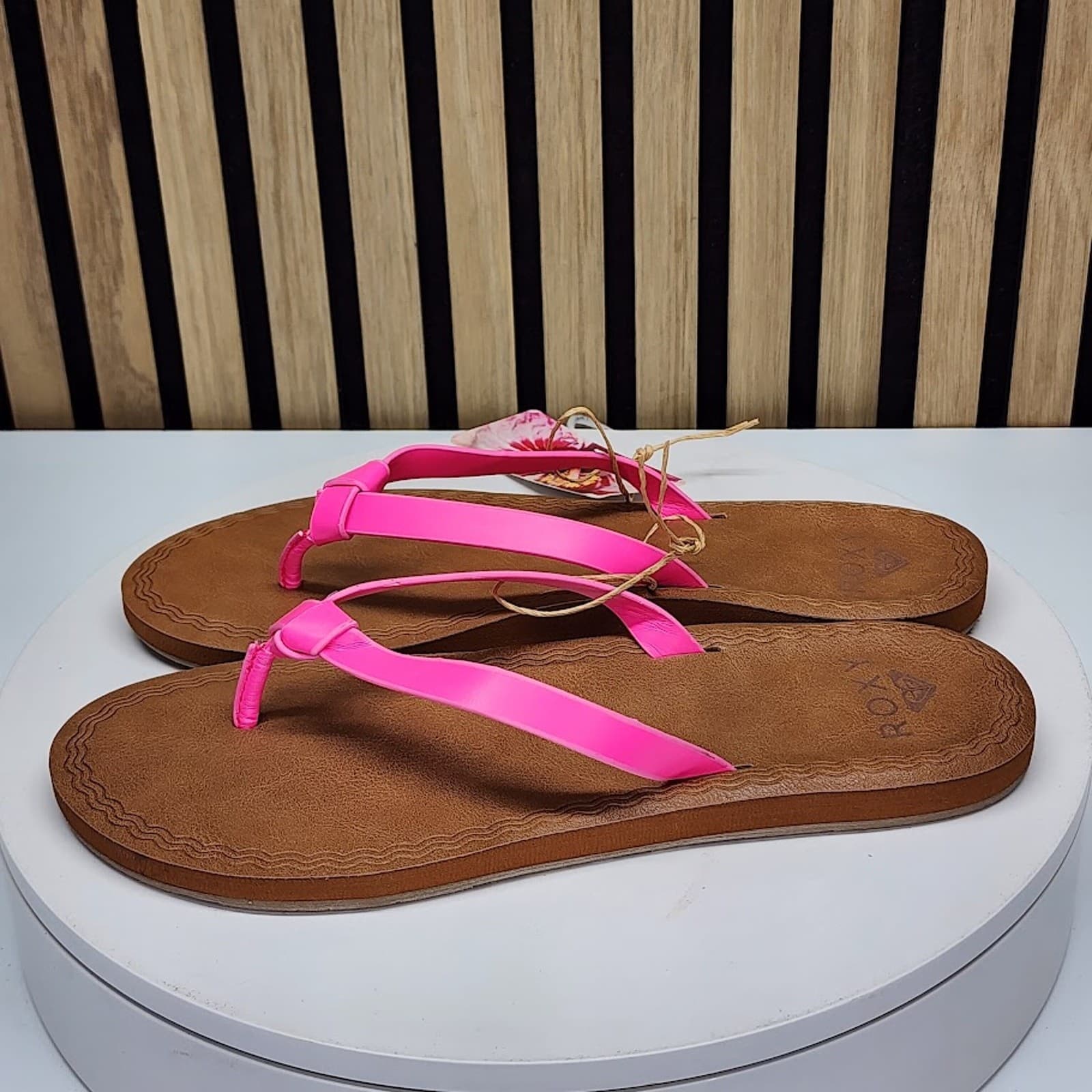 NEW - Roxy Luv Me Knot Women’s Flip Flop Sandals Platform Casual Size 6 - Thumbnail 3