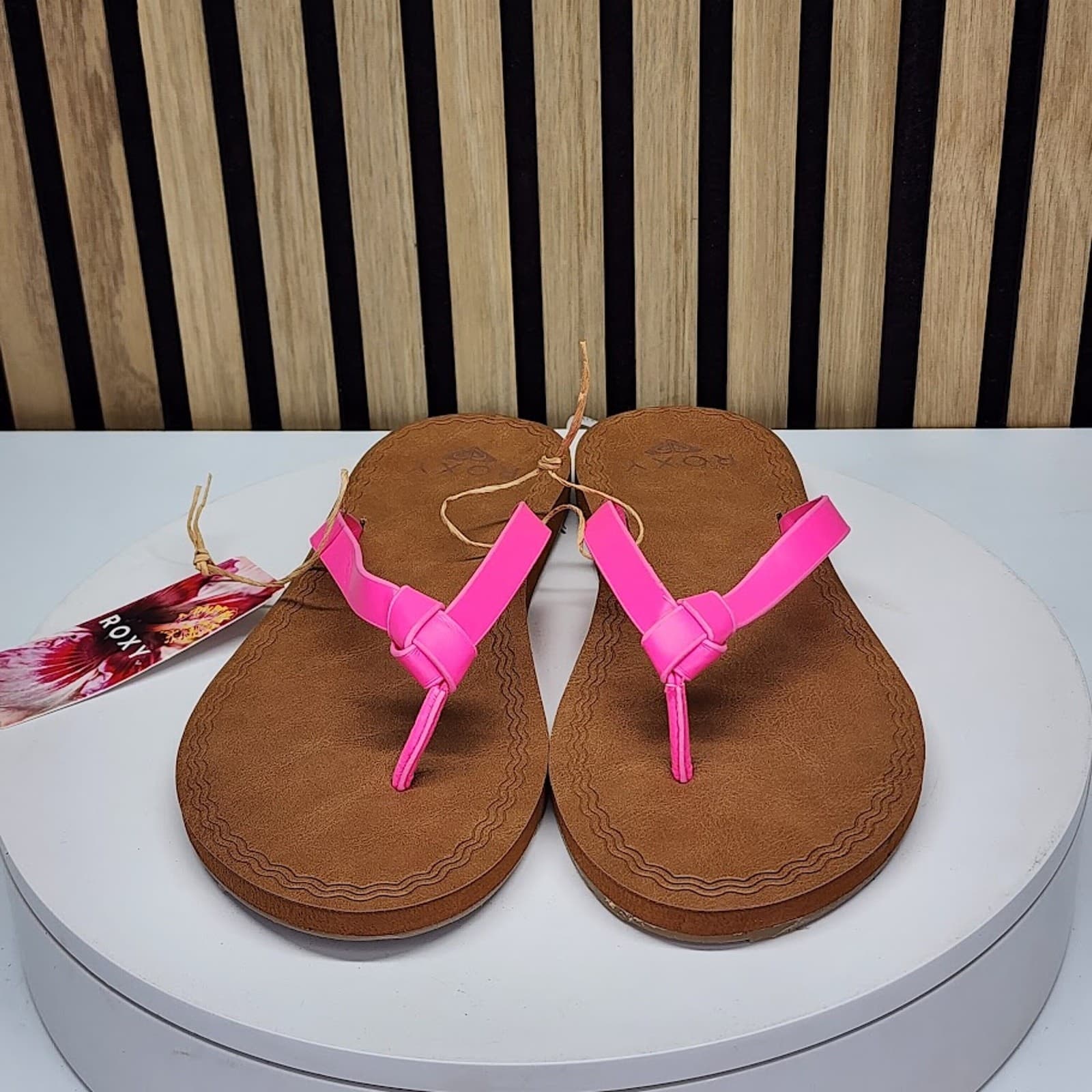 NEW - Roxy Luv Me Knot Women’s Flip Flop Sandals Platform Casual Size 8 - Thumbnail 5