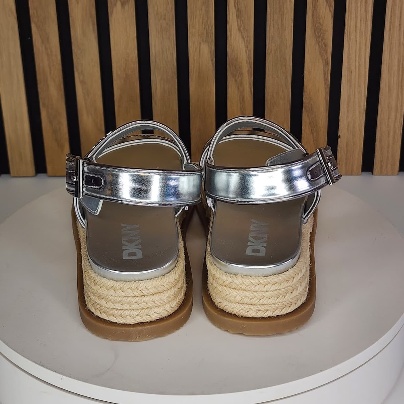 NEW - DKNY Bernae Women’s Slingback Sandals Silver - Size 6.5 M - Thumbnail 4