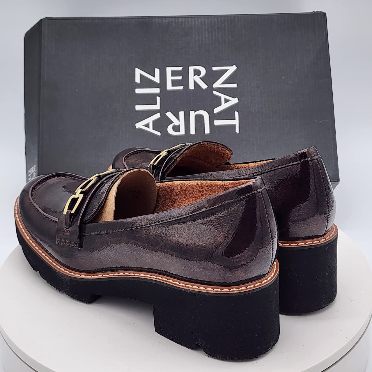 NEW Naturalizer Cabana Cinnamon Patent Chain Loafers Women's Size 9.5M Shoes - Thumbnail 6