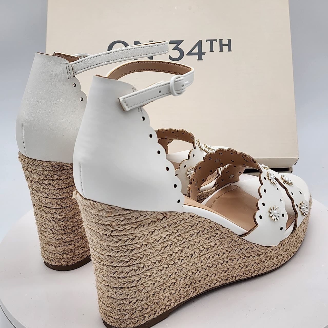 NEW - On 34th Theodore EP White Linen Floral Espadrille Wedge Sandals Size 11 M - Thumbnail 3
