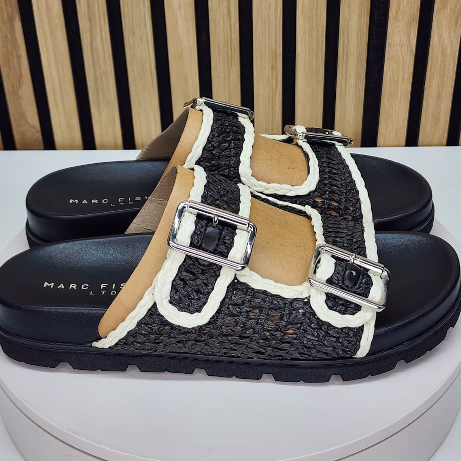 NEW - Marc Fisher Mylan Womens Black Woven Flat Sandals Buckle Straps Size 8.5 - Thumbnail 2