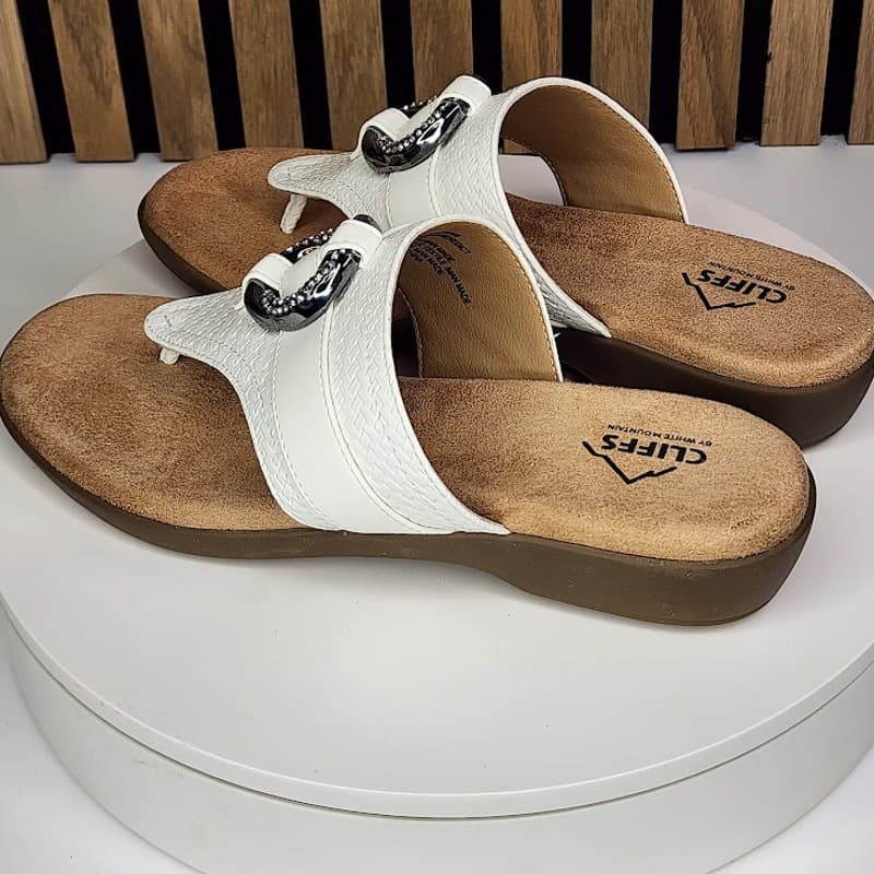 NEW - Cliffs by White Mountain Benedict Women’s Thong Comfort Sandals - Size 9 - Thumbnail 4