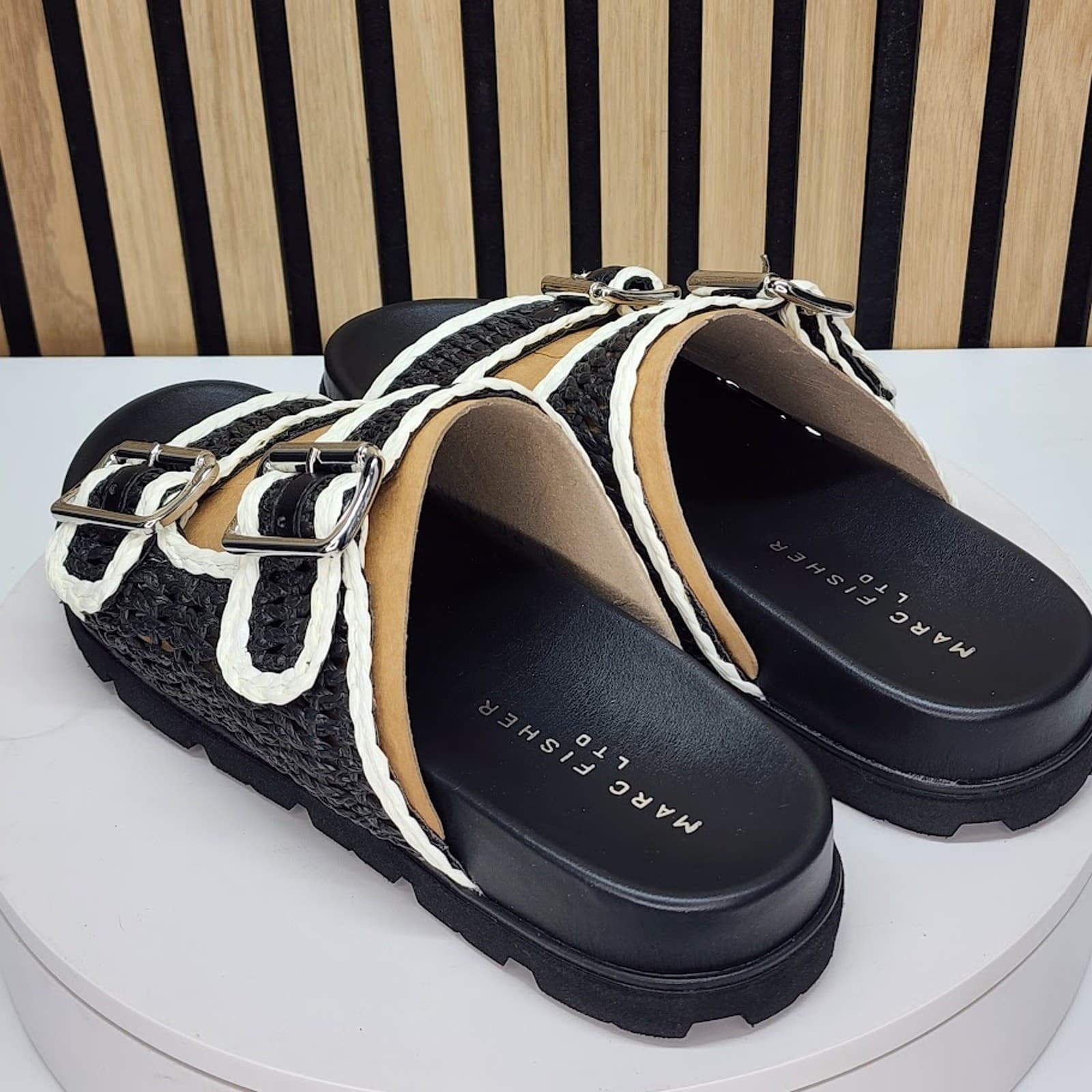 NEW - Marc Fisher Mylan Womens Black Woven Flat Sandals Buckle Straps Size 8.5 - Thumbnail 4