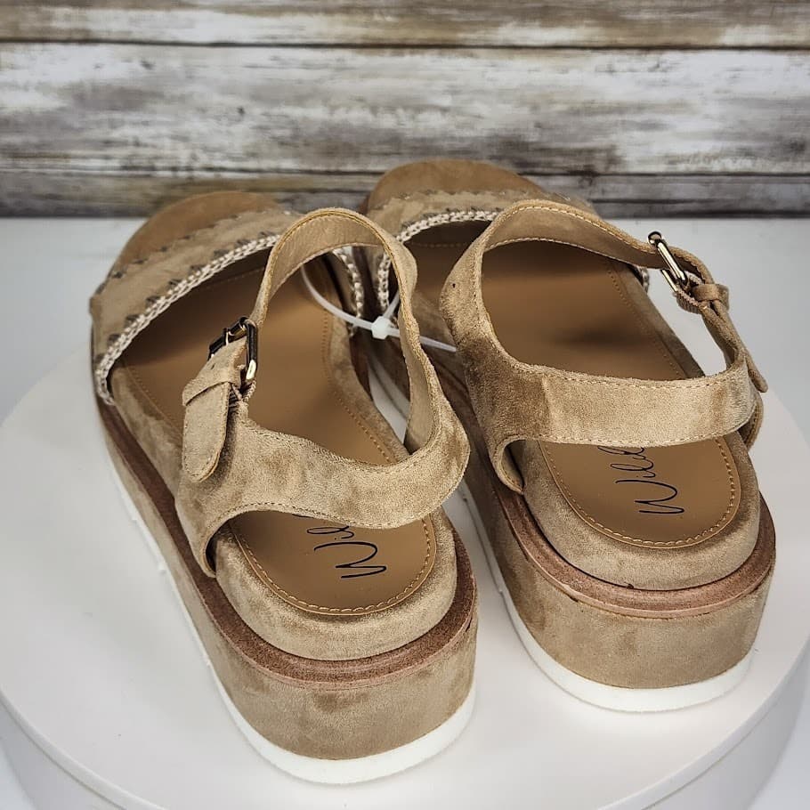 NEW - Wild Pair Milliee Women’s Platform Wedge Sandals Ankle Strap Size 9 - Thumbnail 3