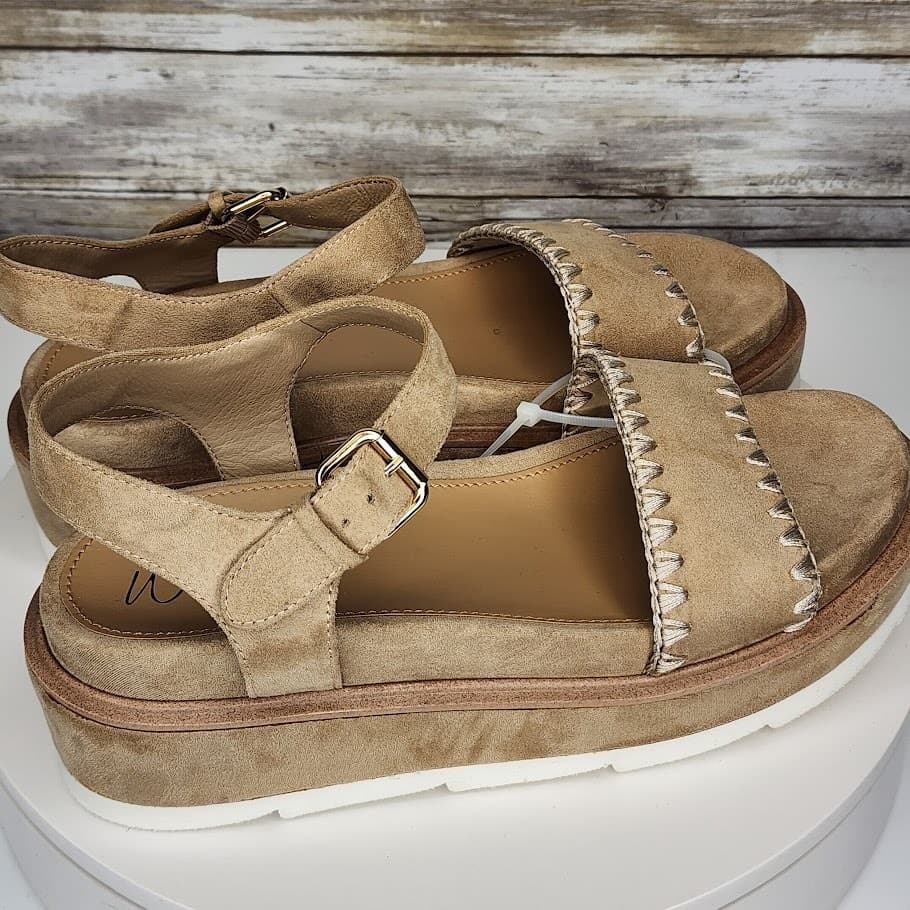 NEW - Wild Pair Milliee Women’s Platform Wedge Sandals Ankle Strap Size 9 - Thumbnail 2