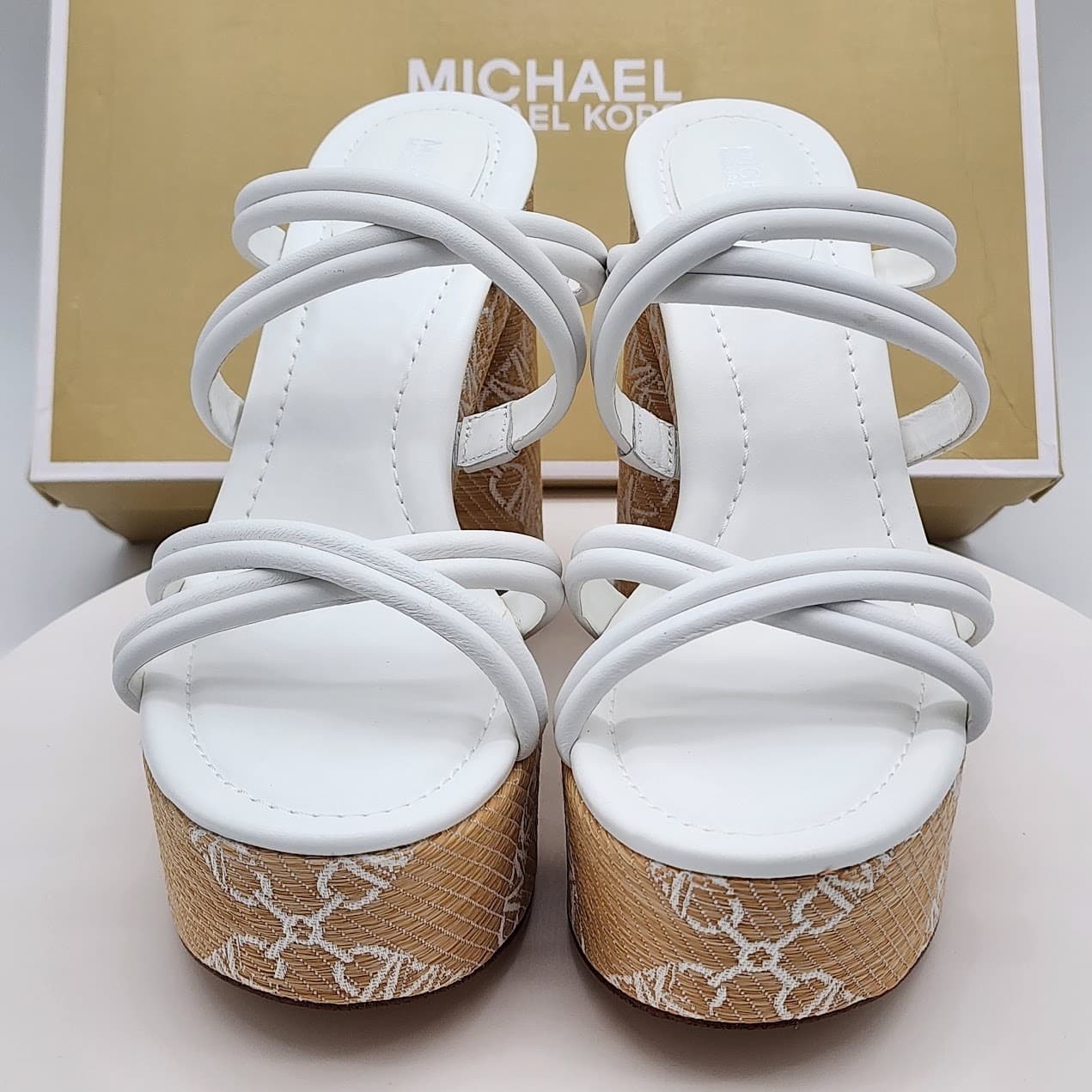 NEW Michael Kors Corrine Platform Leather Chain Sandals White Women's Size 8.5M - Thumbnail 8