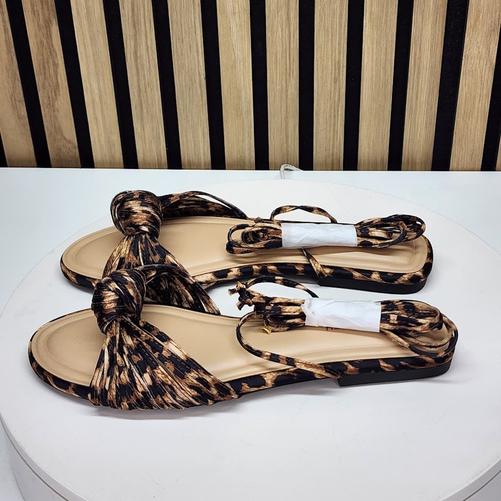 NEW - On 34th Jenniee Women’s Leopard Print Lace Up Flat Sandals Size 8.5 - Thumbnail 5