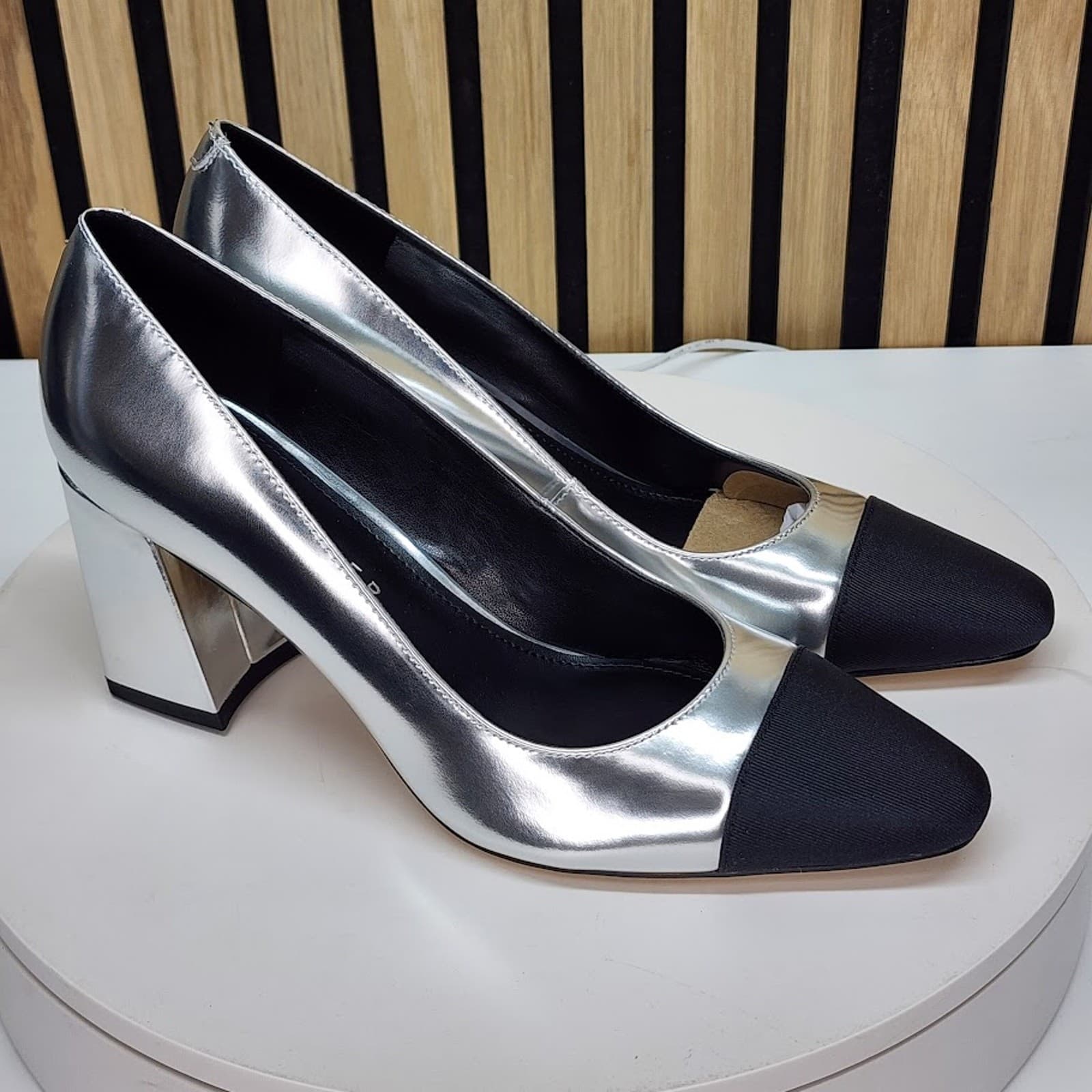 NEW - Marc Fisher Vernie Women’s Silver Black Pumps Slip On Block Heel Size 9.5 - Thumbnail 2