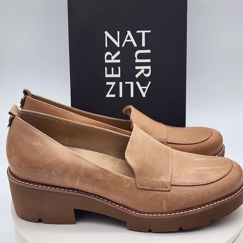 NEW Naturalizer Darry Lug Sole Loafers Toffee Leather Women's Size 12M - Thumbnail 2