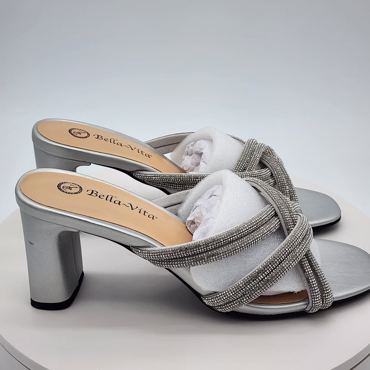 Bella Vita Carmen Silver Suede Heels 8.5W - Thumbnail 2