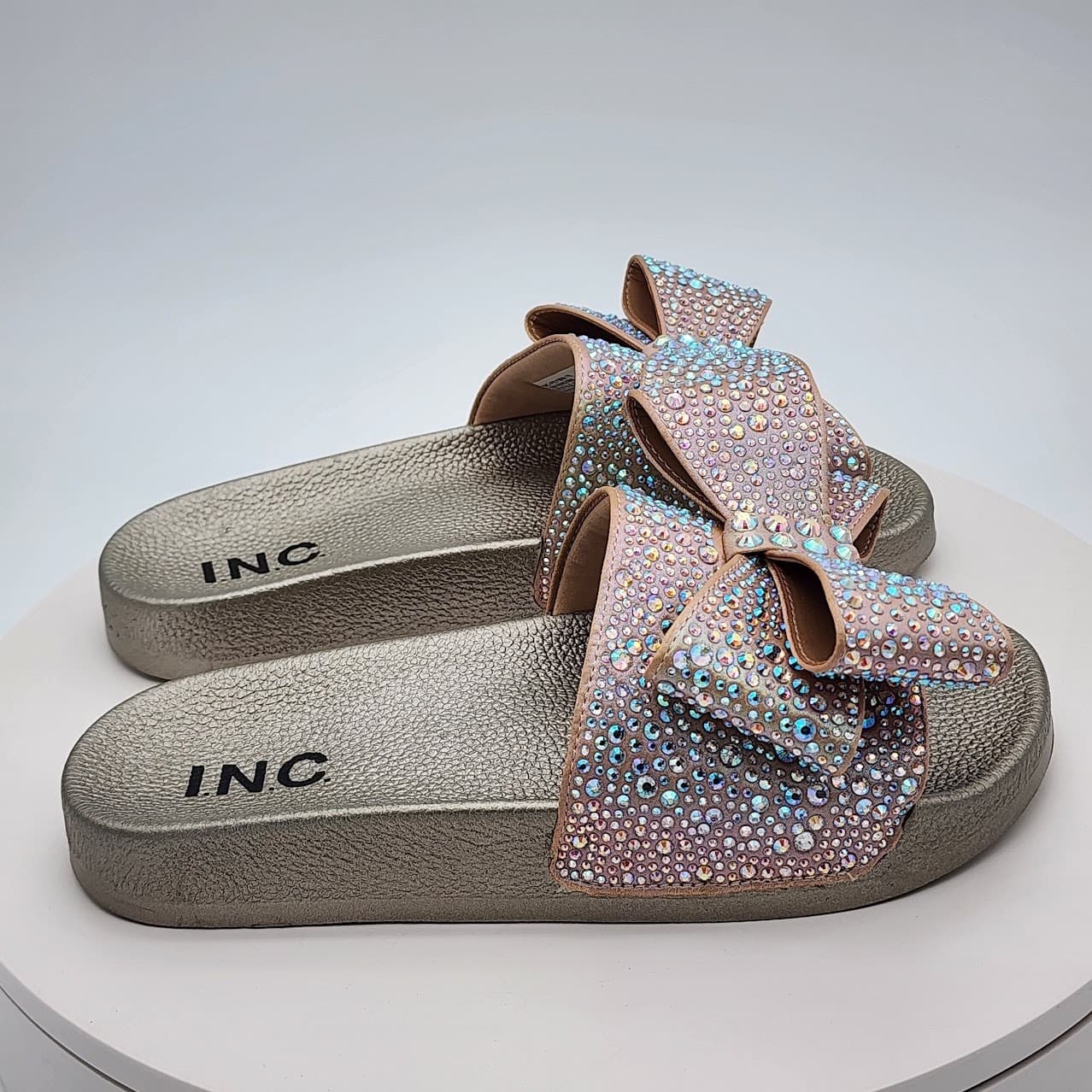 NEW - I.N.C. International Concepts Peymin76 AB Bow Rhinestone Slide Sandals 5M - Thumbnail 2