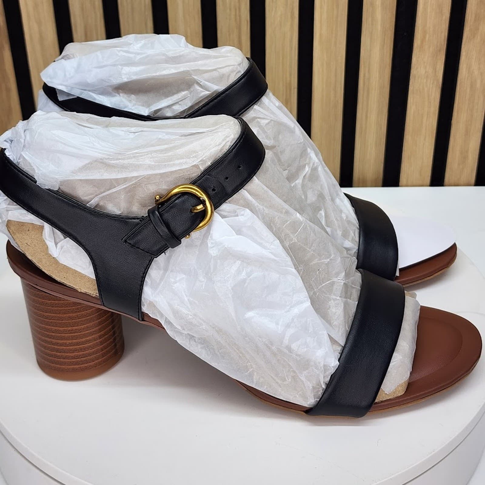 NEW - Giani Bernini Hadleyy Women’s Black Strappy Sandals Stacked Size 10.5 M - Thumbnail 2