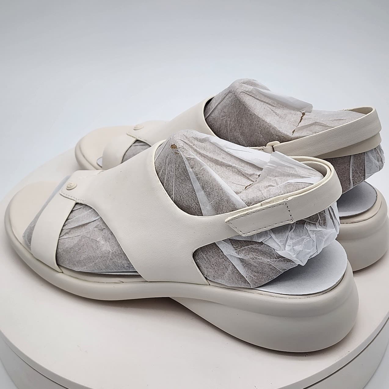NEW Naturalizer Lillian White Slingback Comfort Sandals Women's Size 8.5M - Thumbnail 4
