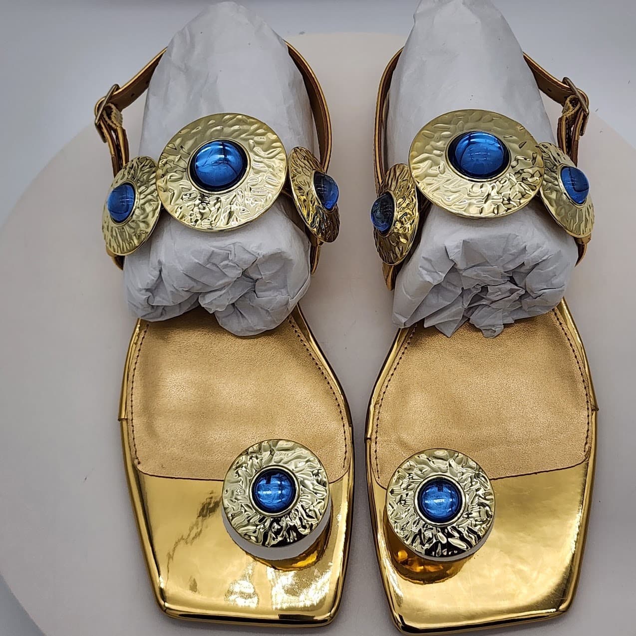 NEW Katy Perry Camie Stone Gold Sandals Womens Size 7.5M Embellished Thong Flats - Thumbnail 6