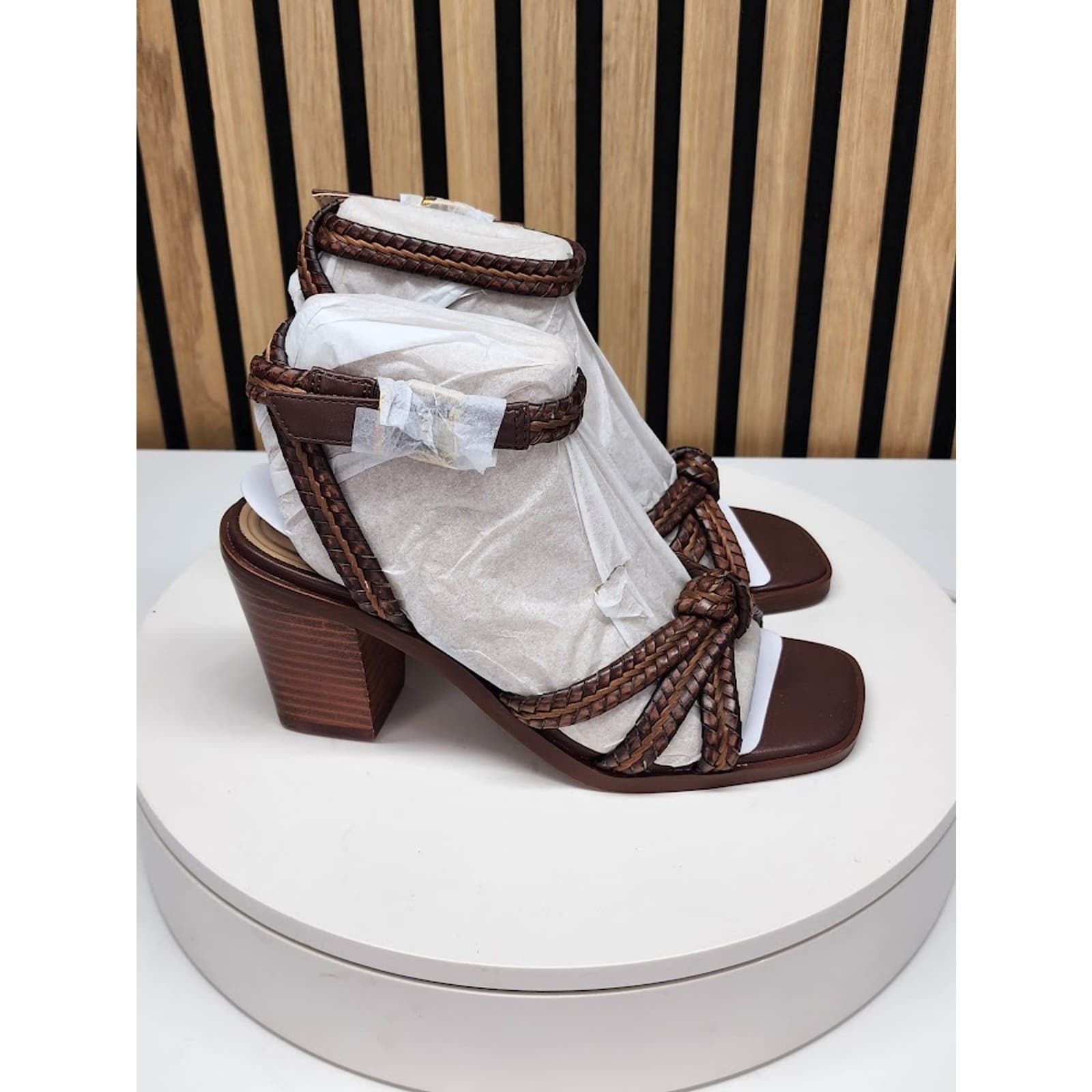 NEW - Giani Bernini Renaee Women’s Brown Woven Block Heel Sandals - Size 9.5 M - Thumbnail 3