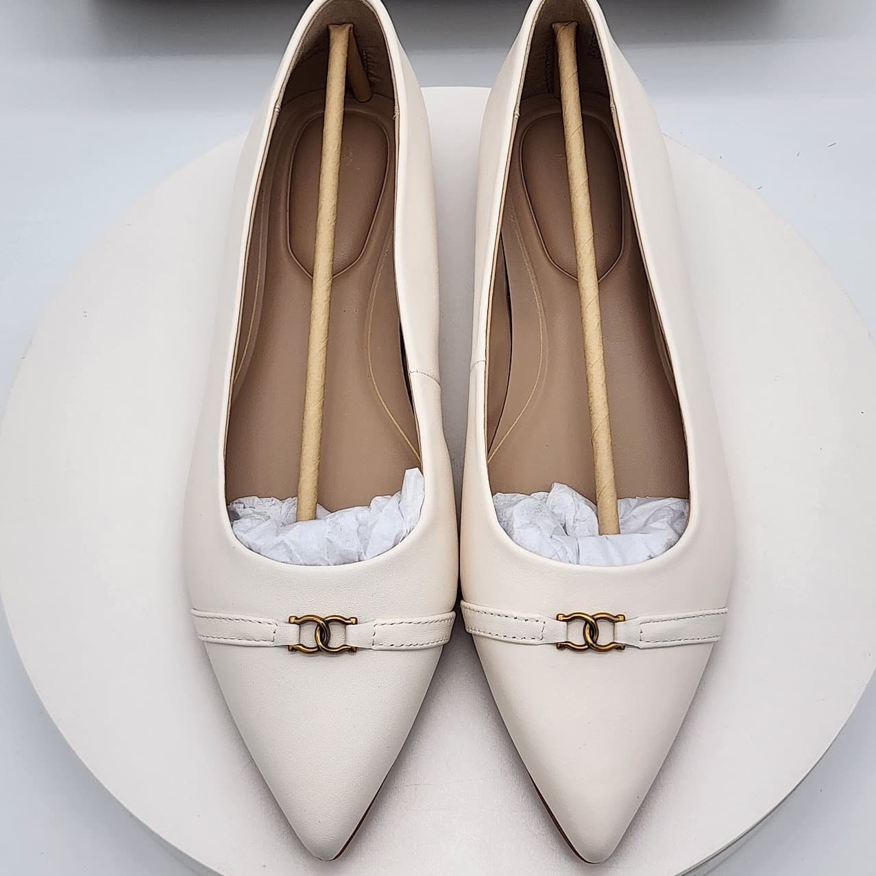 NEW - Giani Bernini Bentlley Women’s White Pointed Toe Flats Slip On Size 9 M - Thumbnail 6