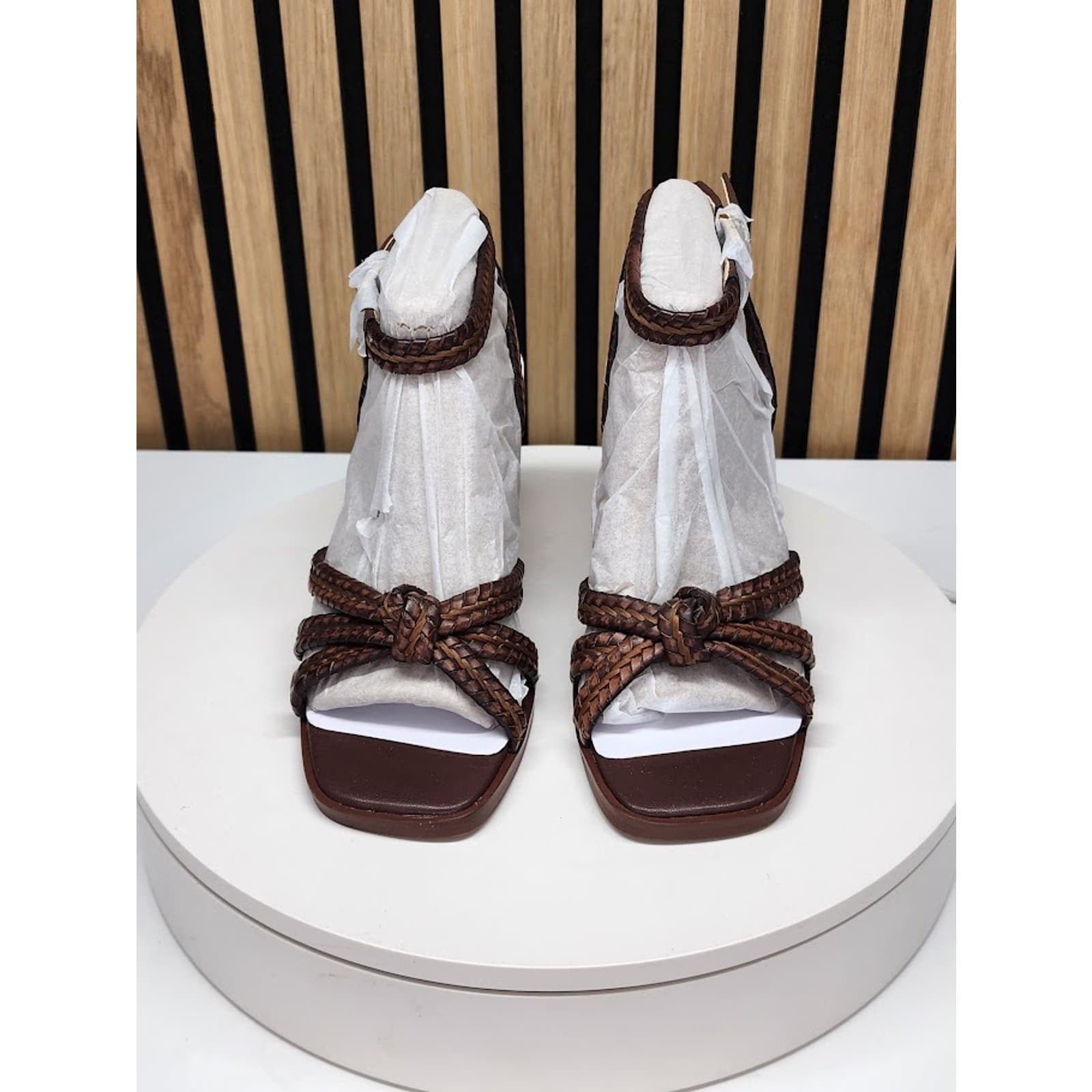 NEW - Giani Bernini Renaee Women’s Brown Woven Block Heel Sandals - Size 12 M - Thumbnail 2