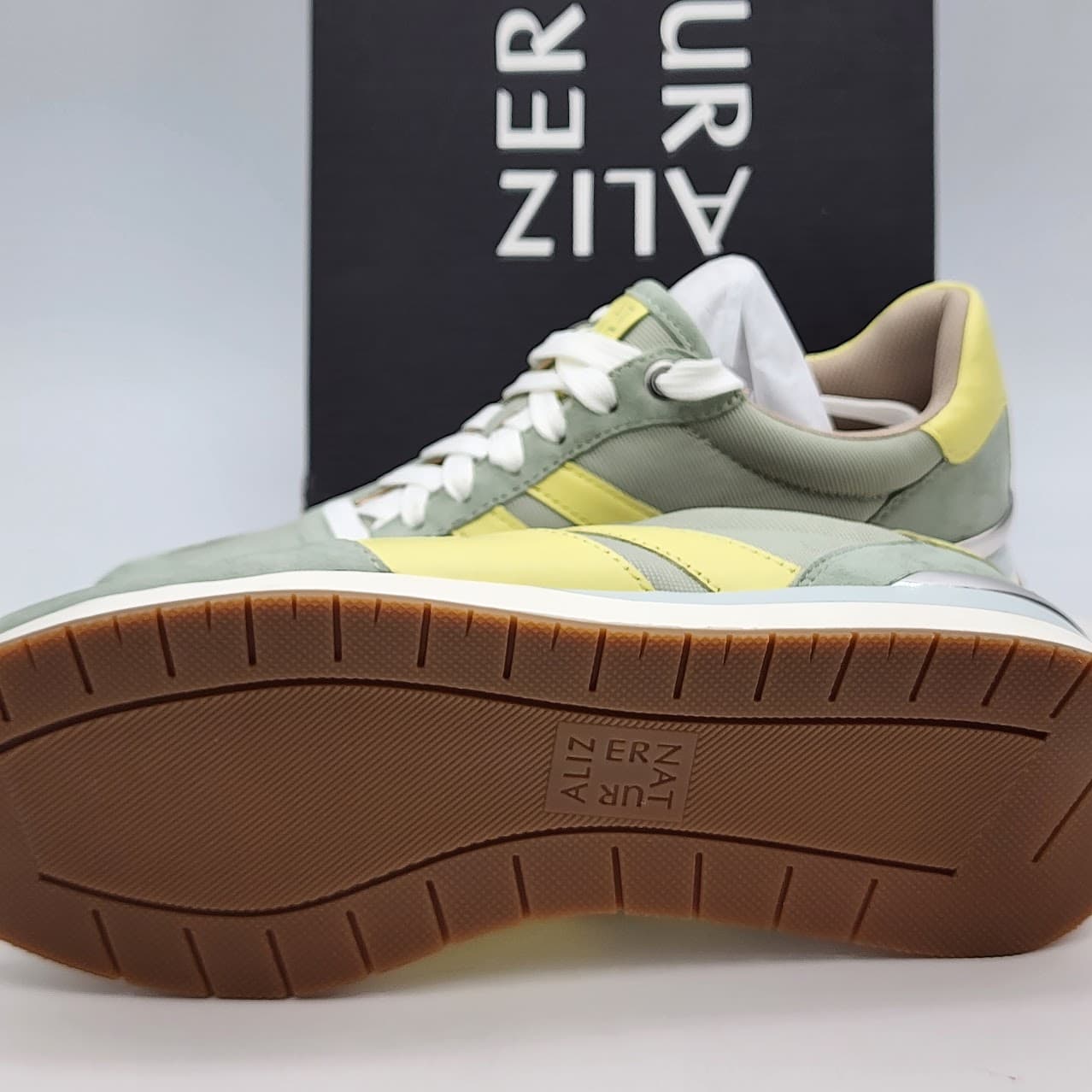 Naturalizer Lorena Pistachio Green Suede Fabric Sneakers Women’s Size 11 M - Thumbnail 8