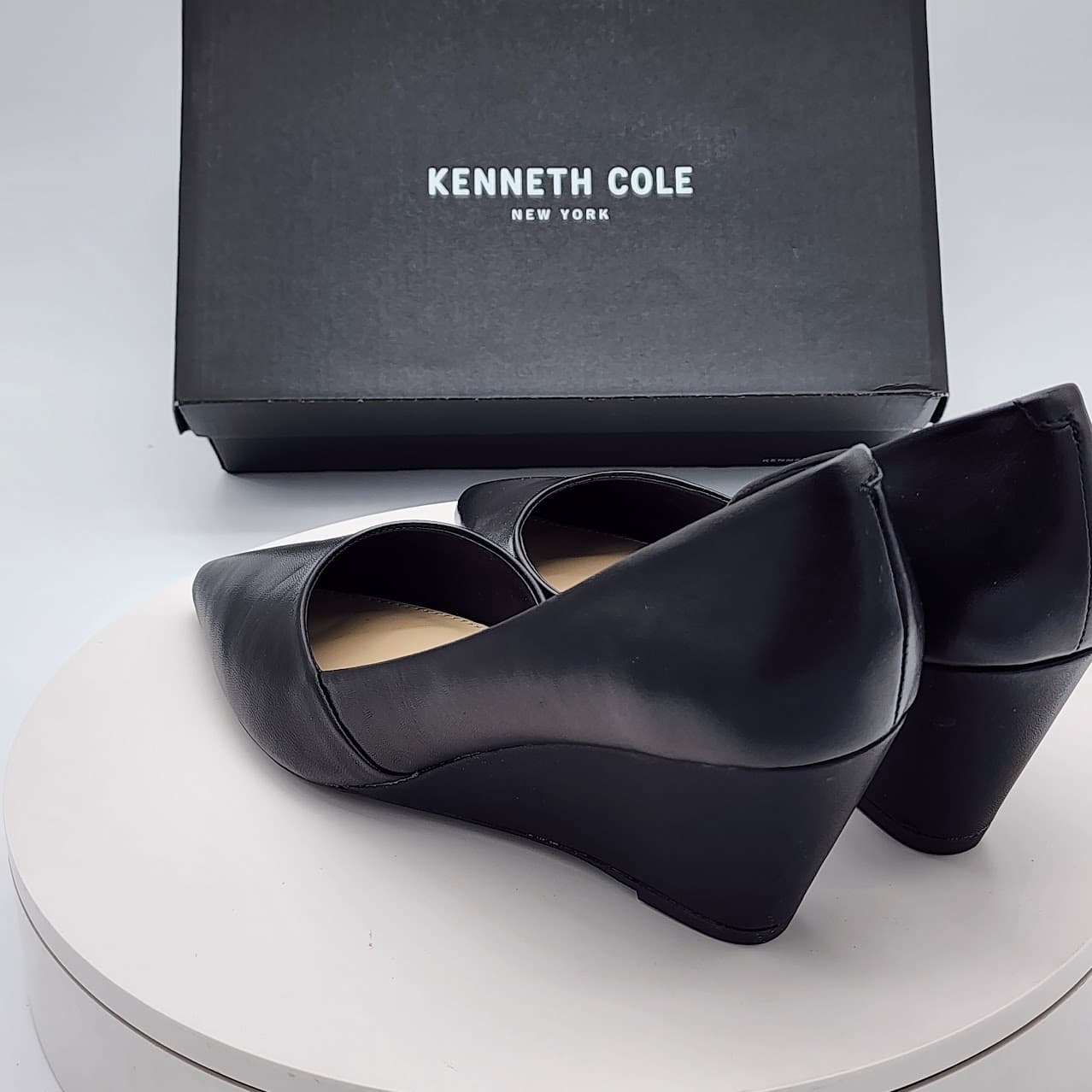 Kenneth Cole New York Ellis Black Leather D’Orsay Wedge Pumps Women’s Size 9 - Thumbnail 4