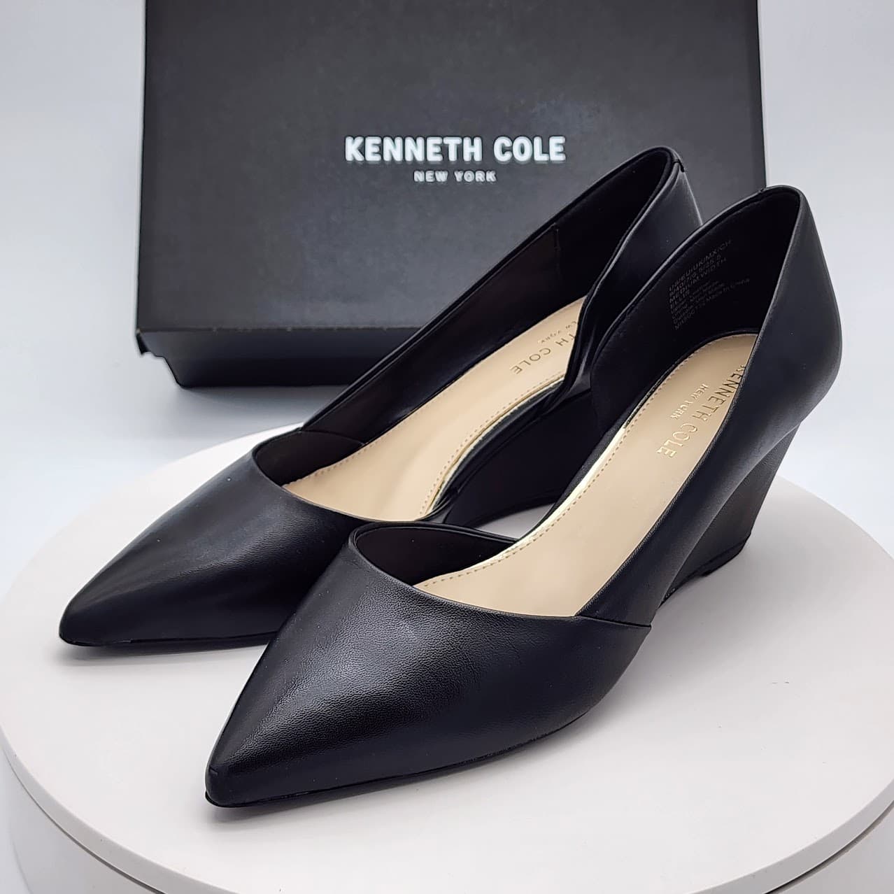 Kenneth Cole New York Ellis Black Leather D’Orsay Wedge Pumps Women’s Size 9 - Thumbnail 5