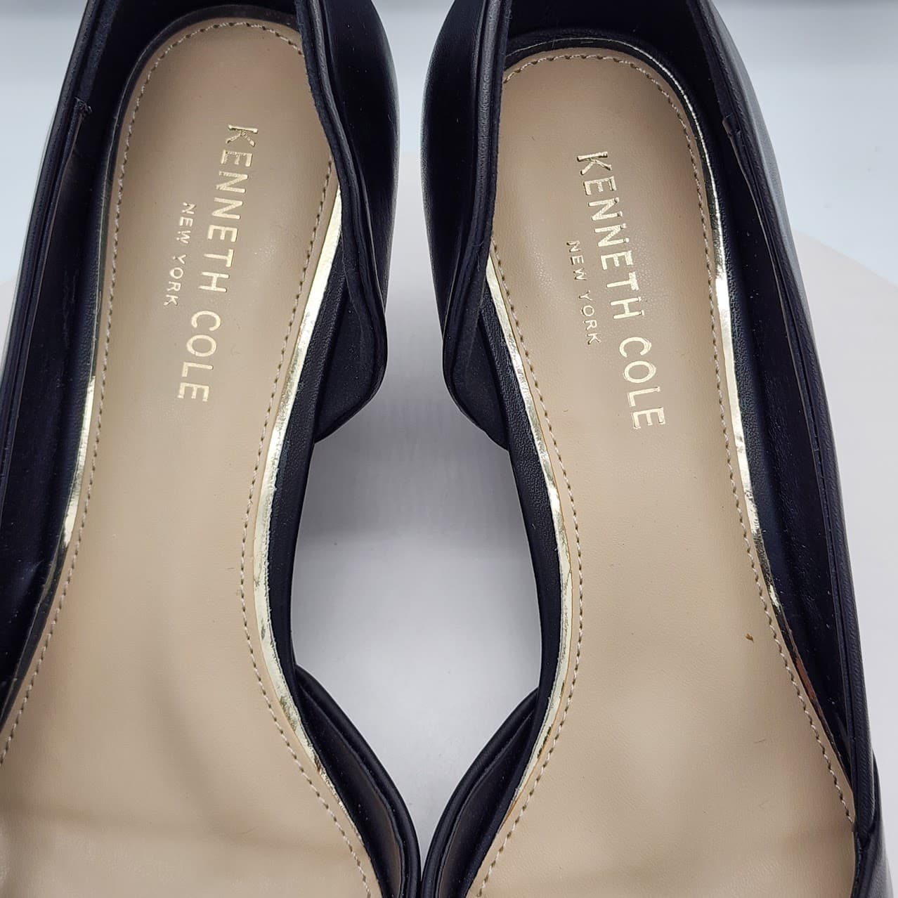 Kenneth Cole New York Ellis Black Leather D’Orsay Wedge Pumps Women’s Size 9 - Thumbnail 7