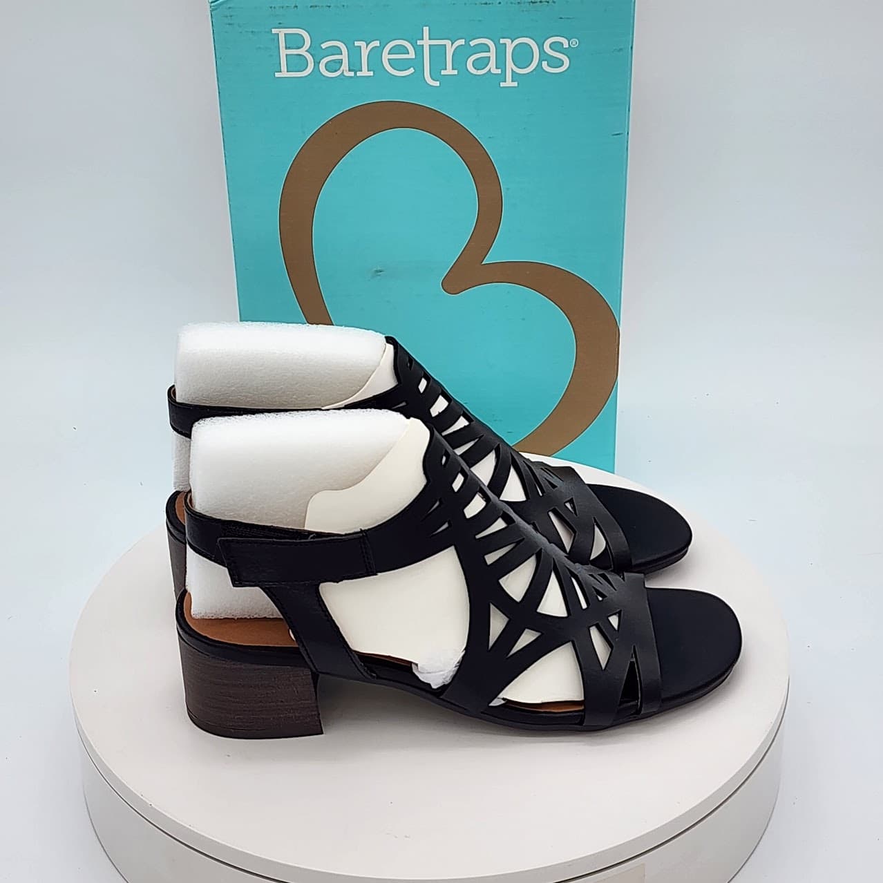 Baretraps Velvet Black Strappy Block Heel Sandals Women’s Size 7 - Thumbnail 2