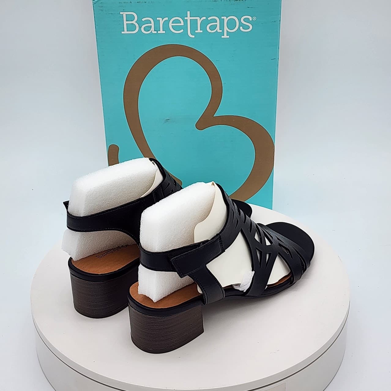 Baretraps Velvet Black Strappy Block Heel Sandals Women’s Size 7 - Thumbnail 3