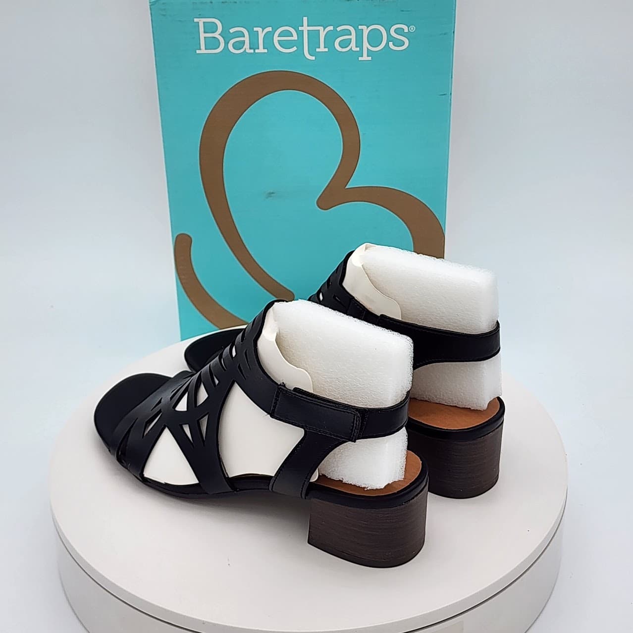 Baretraps Velvet Black Strappy Block Heel Sandals Women’s Size 7 - Thumbnail 4