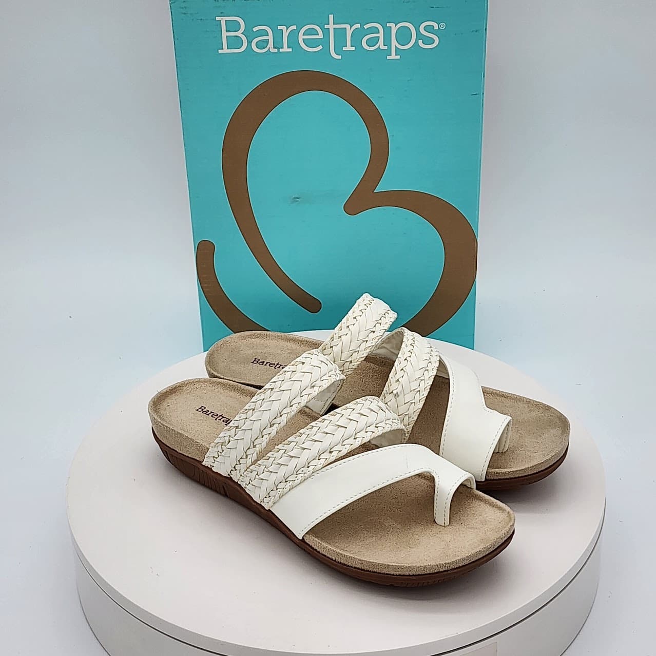 Baretraps Jonelle White Braided Toe Loop Comfort Slide Sandals Women’s Size 6