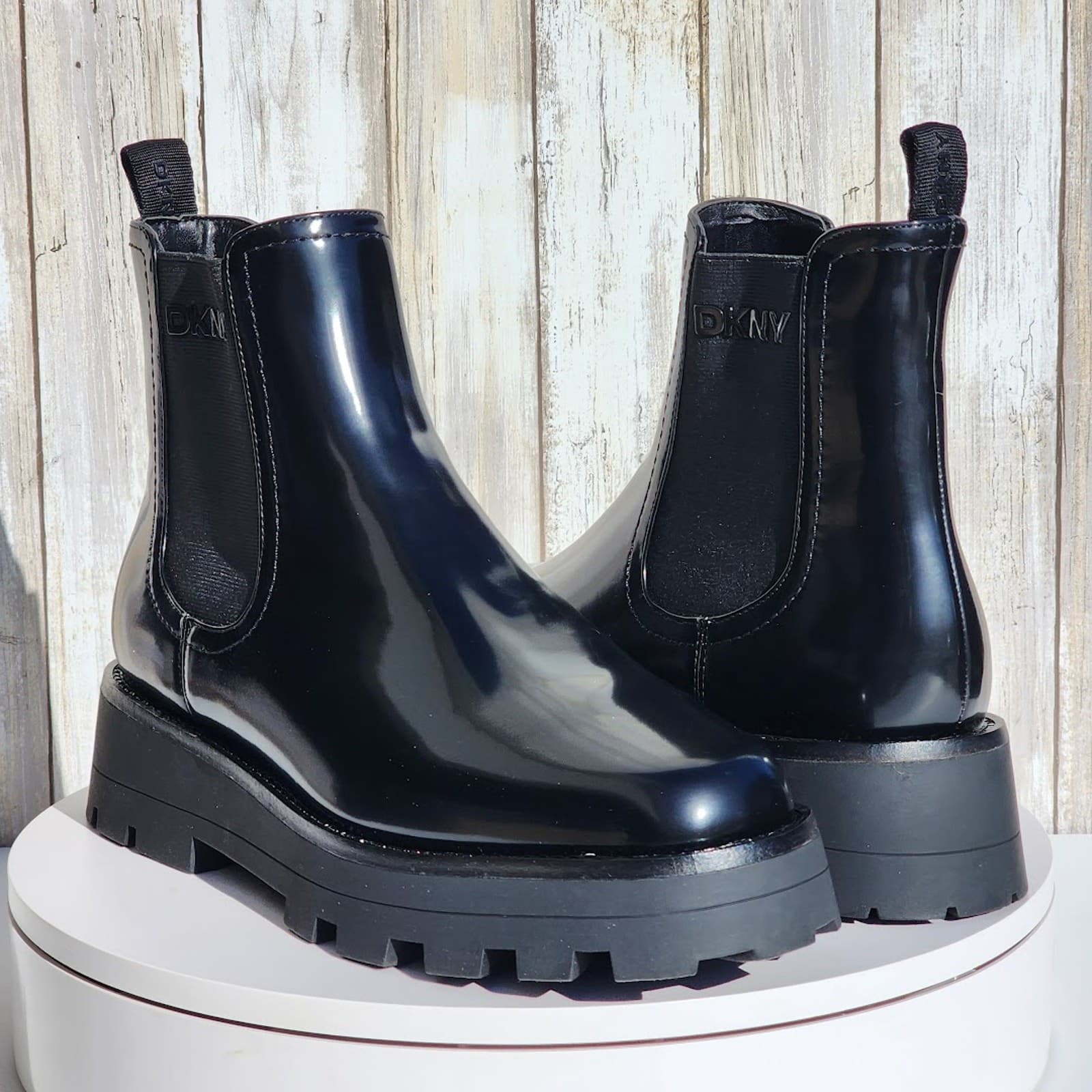 NEW - DKNY Women's Senni Chelsea Lug Boots - Size 6.5 - Black