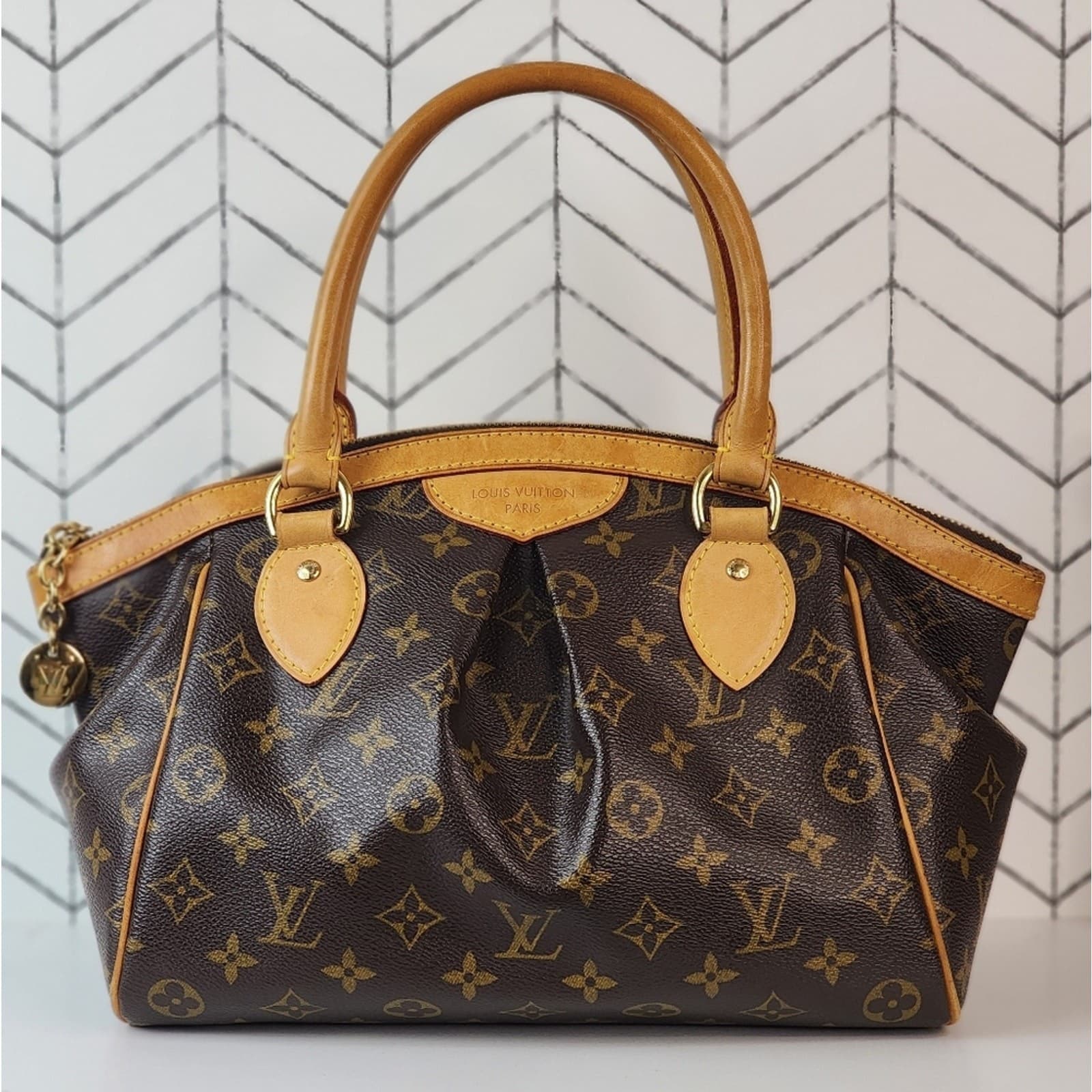 Louis Vuitton Tivoli PM Shoulder Bag Monogram