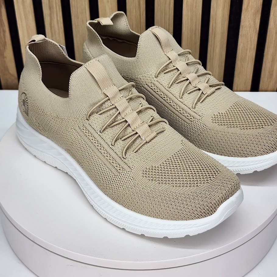NEW - Akademiks Flux Men’s Tan Sneakers Casual Lace Up Comfort Shoes - Size 8 M