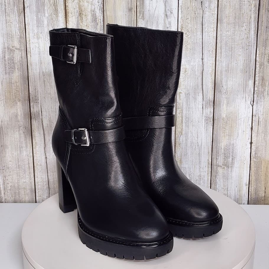 NEW - Lauren Ralph Lauren Women's Lyvia Dress Booties - Size 6 B