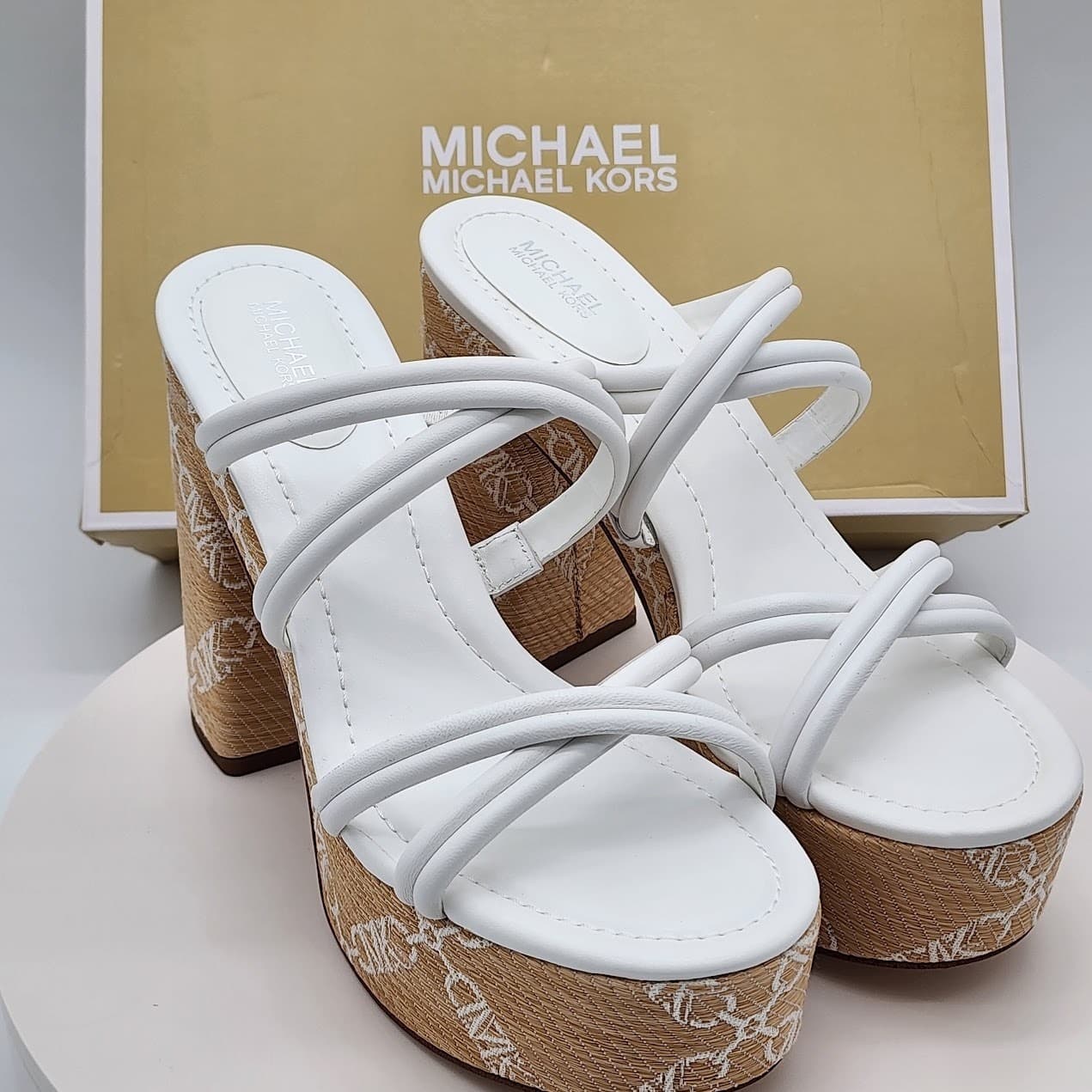 NEW Michael Kors Corrine Platform Leather Chain Sandals White Women's Size 8.5M