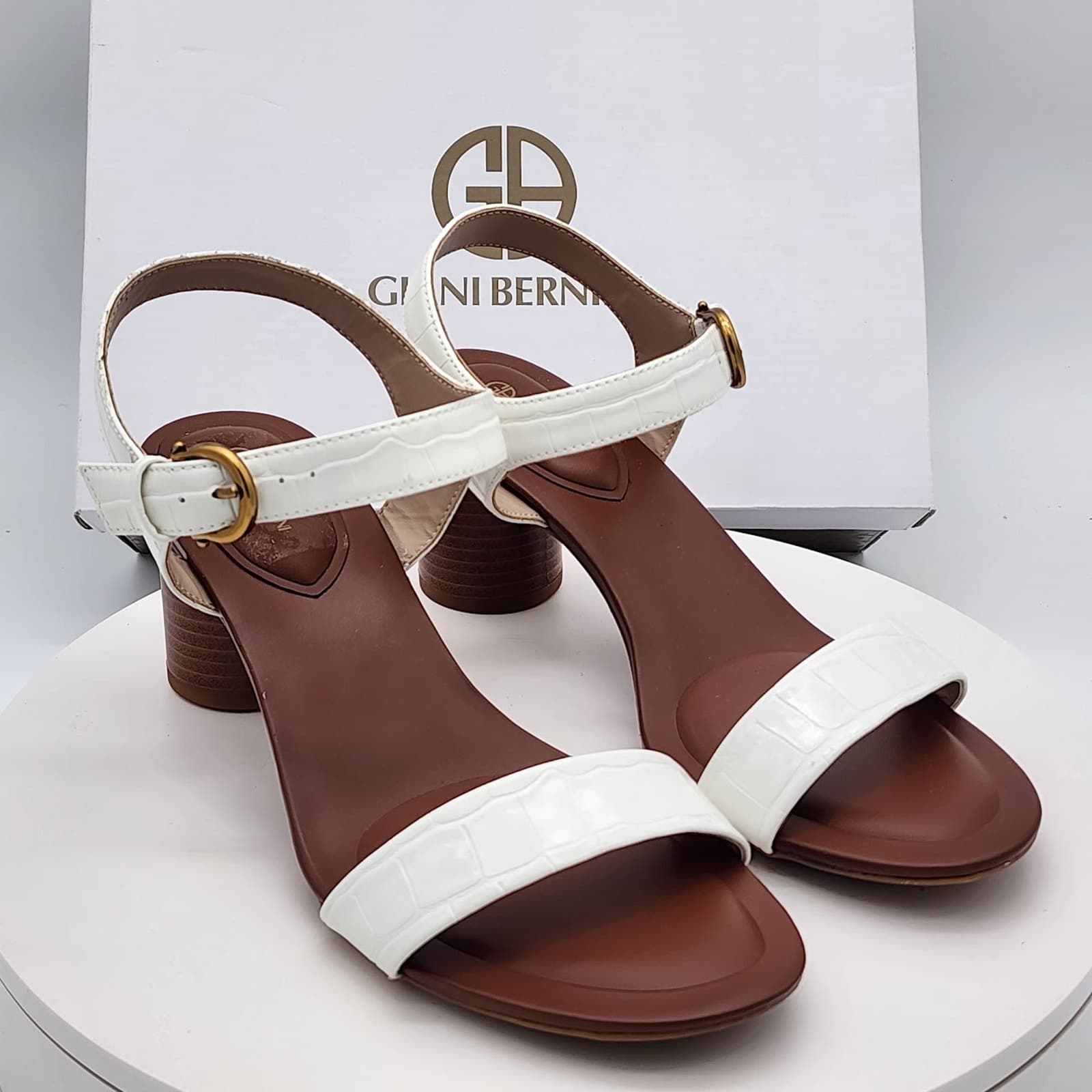 NEW - Giani Bernini Hadleyy Women’s White Croc Strappy Sandals Heel Size 9.5 M